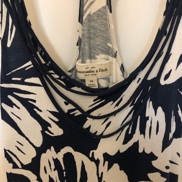 Tank top - Picture 2 of 3